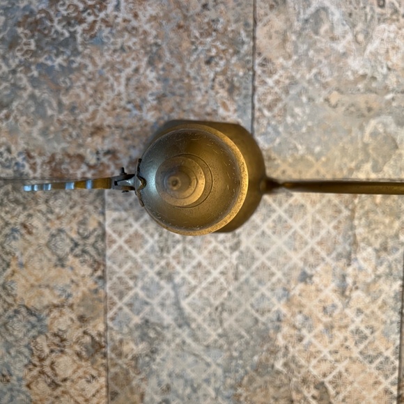 Extra large brass pitcher - Picture 4 of 9